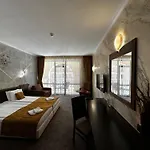 Art Babylon Hotel