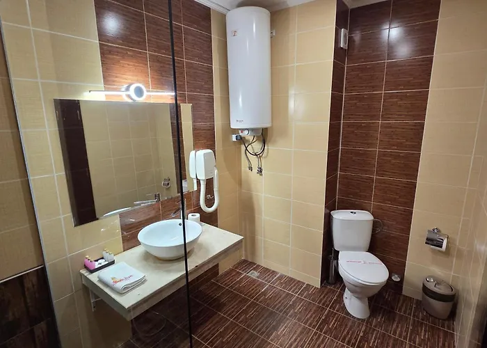 Hotel Art Babylon 4*