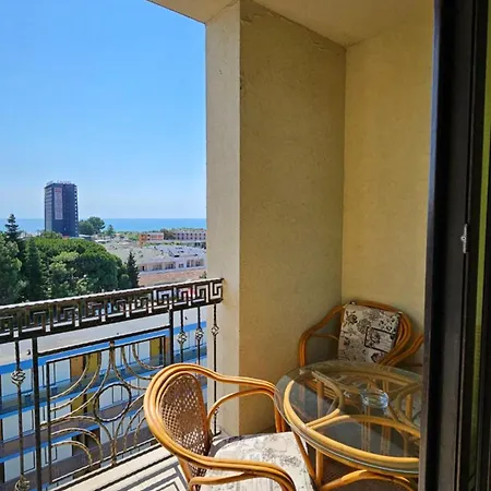 Hotel Art Babylon 4*