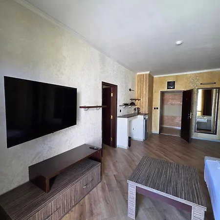 Hotel Art Babylon 4*