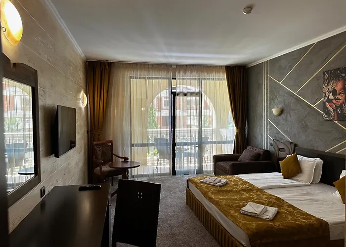 Art Babylon 阳光海滩