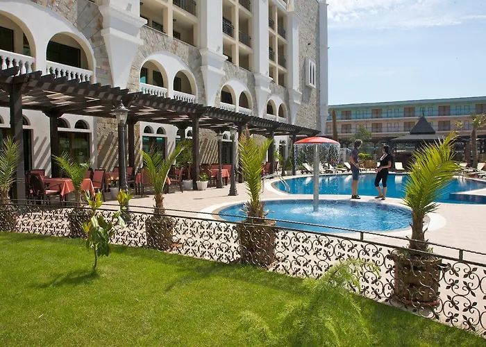 Art Babylon 酒店 阳光海滩