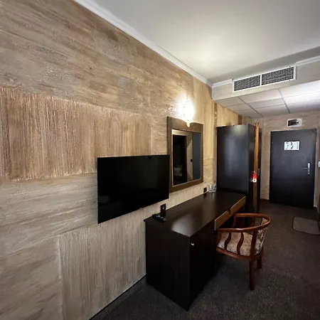 Art Babylon 阳光海滩